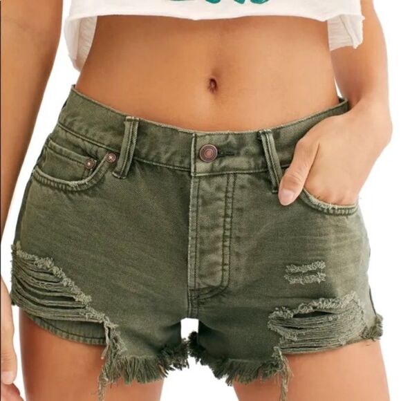 Free people shorts Sz 30 NWT Sage color High Raise - Picture 1 of 9